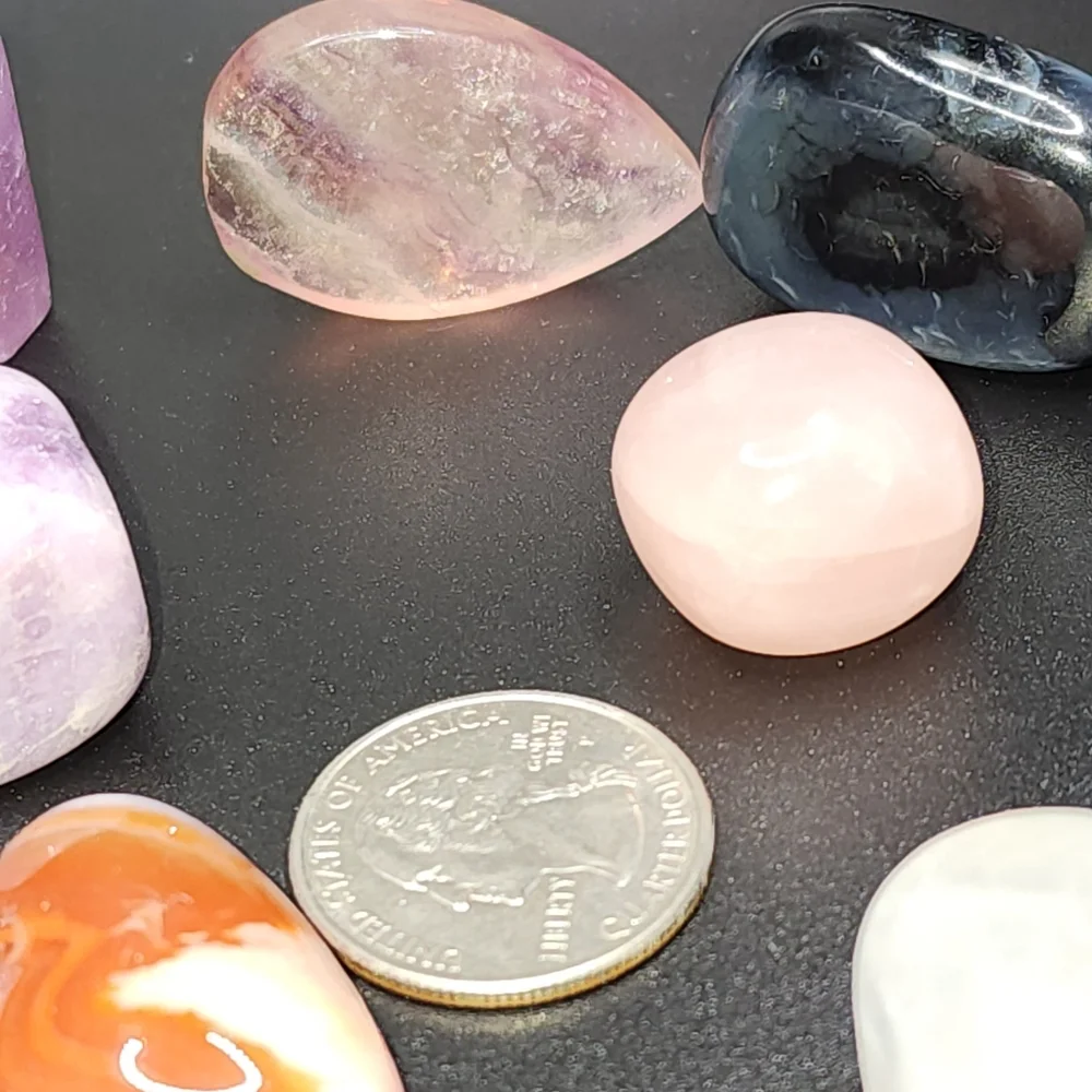 Lot of  Natural Tumbled   Crystals - Picture 7 of 12